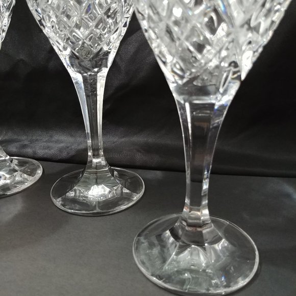 Set of Four Beautiful Crystal Wine Goblets - Picture 10 of 12